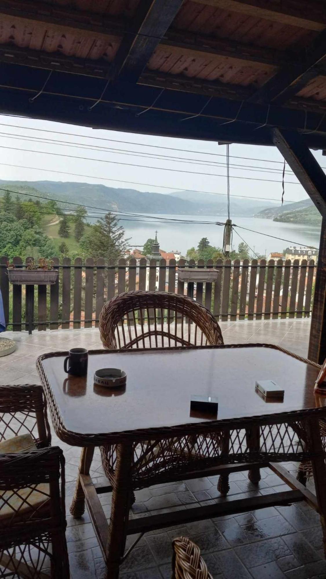 Apartman Sani Donji Milanovac Luaran gambar